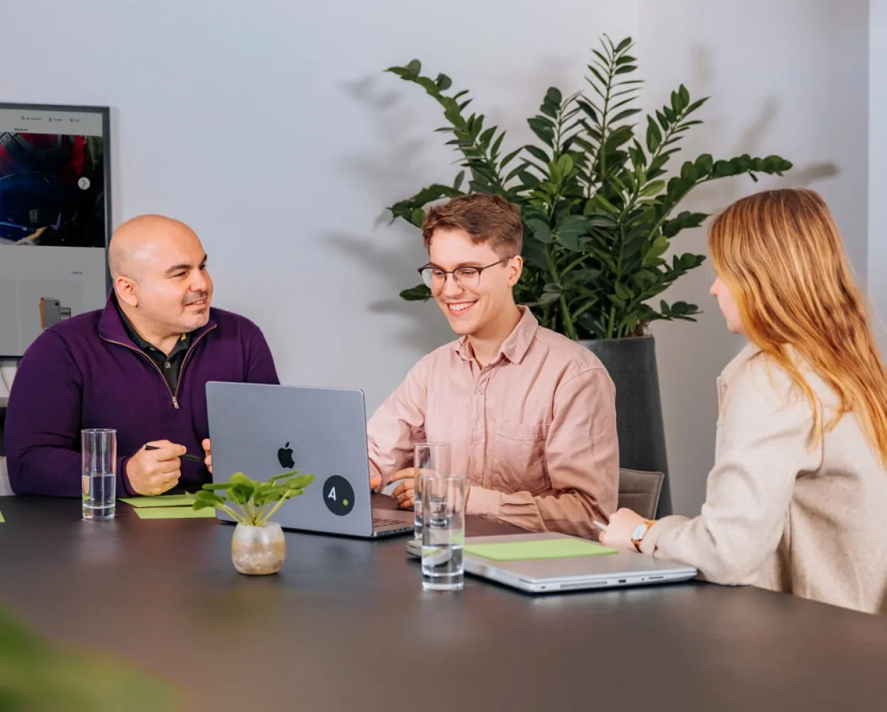 Das Projektteam ist im ständigen Austausch.